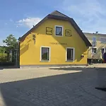 Paus Pensión 3*