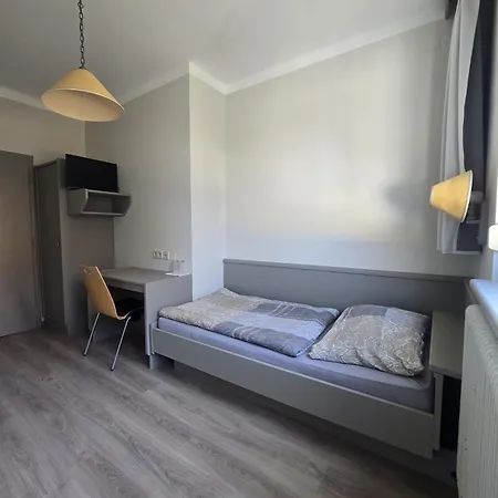 Paus 3* Gotzendorf an Der Leitha