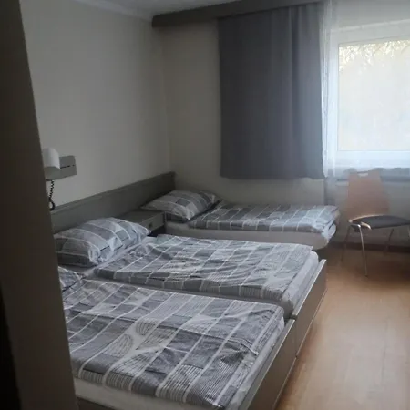 Paus Gotzendorf an Der Leitha