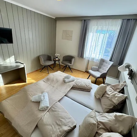 Gæstehus Paus Gotzendorf an Der Leitha