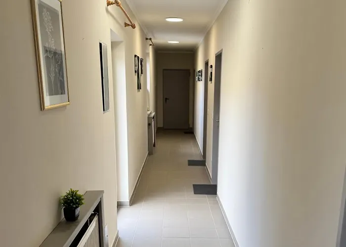 Paus 3* Gotzendorf an Der Leitha