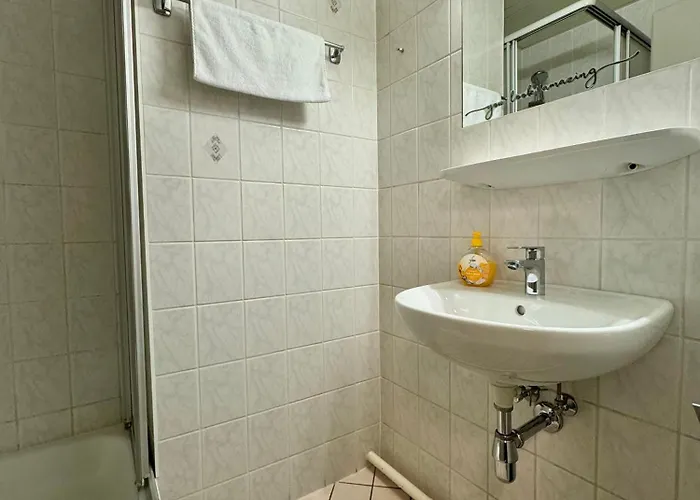 Paus 3* Gotzendorf an Der Leitha