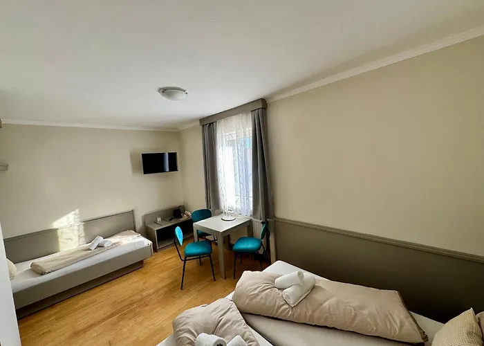 Pensión Paus Gotzendorf an Der Leitha