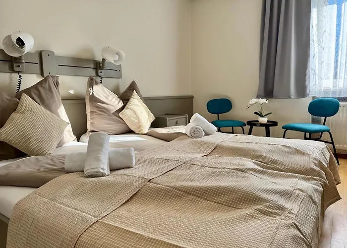 Paus 3* Gotzendorf an Der Leitha